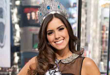 paulina vega